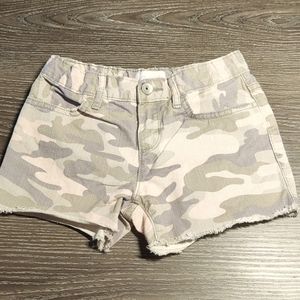 Children's Place Pink Camo Denim Shorts 6x/7 Girl's